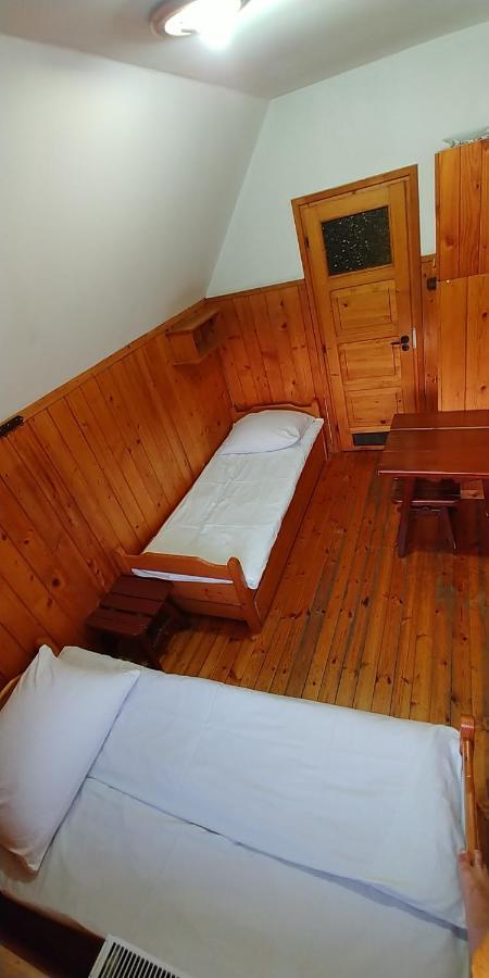 Schronisko Gorskie Pttk Na Jaworzynie Krynickiej Krynica Zdroj Kamer foto